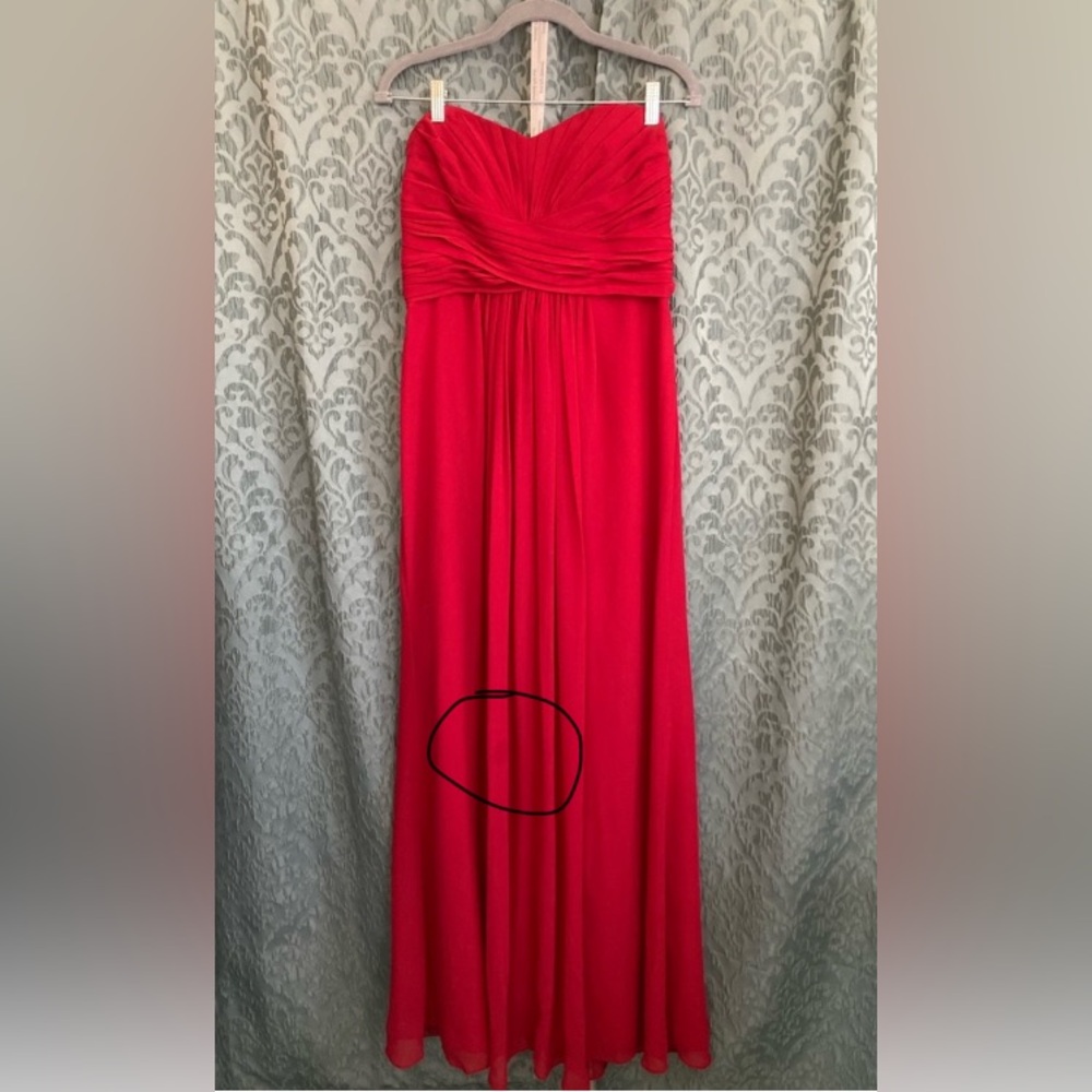 David’s Bridal | Women’s Red Strapless Formal Bridesmaid Dress - Picture 9 of 9